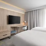Courtyard By Marriott Paris Charles De Gaulle Airport 4*