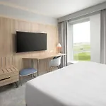 Courtyard By Marriott Paris Charles De Gaulle Airport Hotel Roissy-en-France