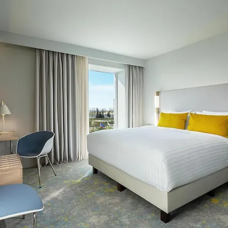 Courtyard By Marriott Paris Charles De Gaulle Airport