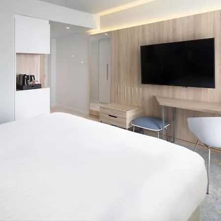 Courtyard By Marriott Paris Charles De Gaulle Airport Hotel