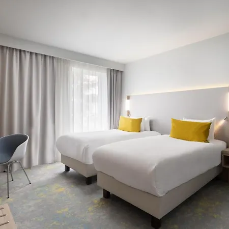 Courtyard By Marriott Paris Charles De Gaulle Airport Отель Руасси-эн-Франс