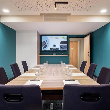 Courtyard By Marriott Paris Charles De Gaulle Airport Hotel 4*