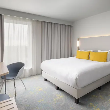 호텔 Courtyard By Marriott Paris Charles De Gaulle Airport 4*