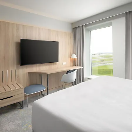 Courtyard By Marriott Paris Charles De Gaulle Airport Hotel Roissy-en-France