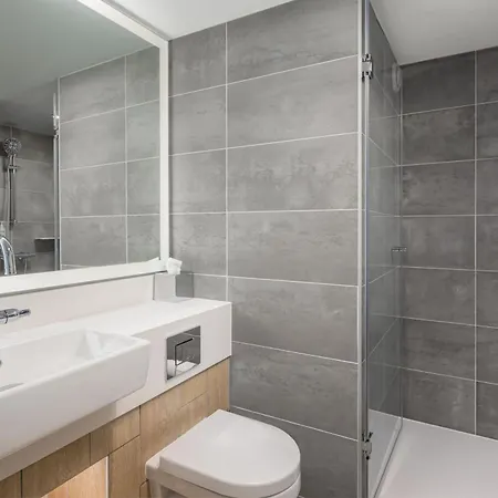 호텔 Courtyard By Marriott Paris Charles De Gaulle Airport 루와시 앙 프랑스