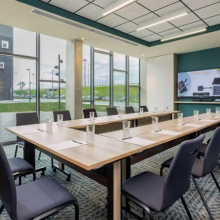 Courtyard By Marriott Paris Charles De Gaulle Airport