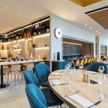 Courtyard By Marriott Paris Charles De Gaulle Airport 4* Руасси-эн-Франс