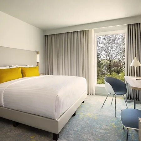 Courtyard By Marriott Paris Charles De Gaulle Airport 4*