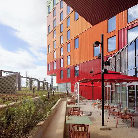 Отель Courtyard By Marriott Paris Charles De Gaulle Airport Руасси-эн-Франс
