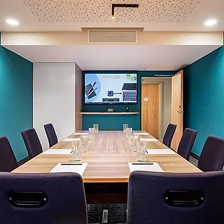 Courtyard By Marriott Paris Charles De Gaulle Airport 호텔