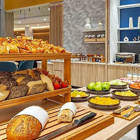 Courtyard By Marriott Paris Charles De Gaulle Airport 호텔