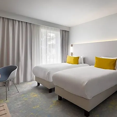 Courtyard By Marriott Paris Charles De Gaulle Airport