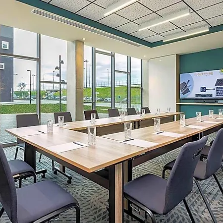 Courtyard By Marriott Paris Charles De Gaulle Airport 호텔