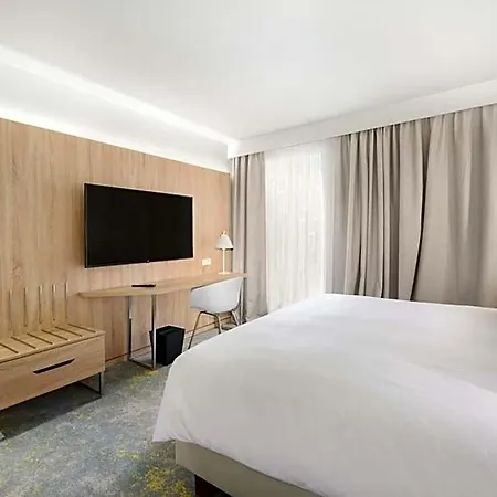 Courtyard By Marriott Paris Charles De Gaulle Airport 루와시 앙 프랑스
