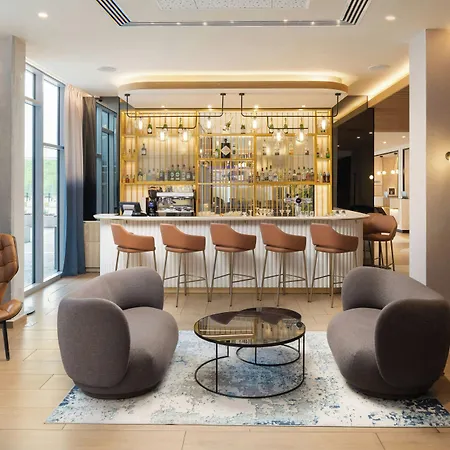 Hotel Courtyard By Marriott Paris Charles De Gaulle Airport 4*