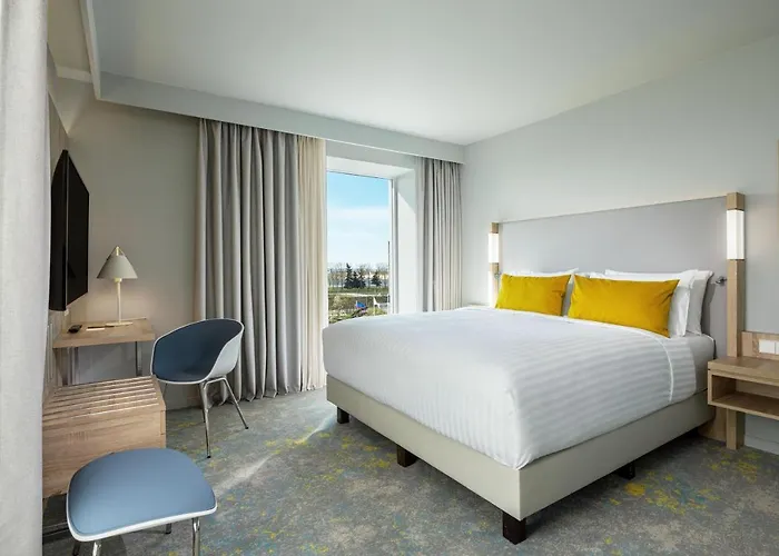 Courtyard By Marriott Paris Charles De Gaulle Airport