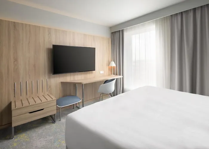 Courtyard By Marriott Paris Charles De Gaulle Airport