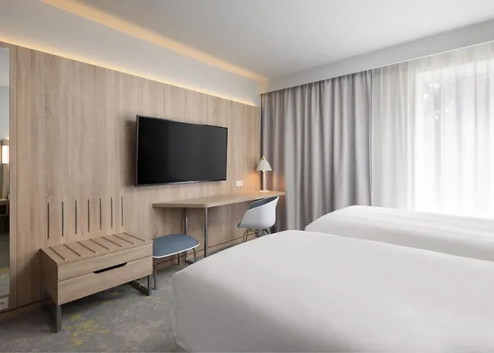 Courtyard By Marriott Paris Charles De Gaulle Airport 4*