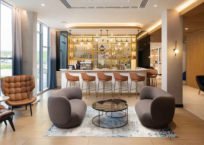 Courtyard By Marriott Paris Charles De Gaulle Airport