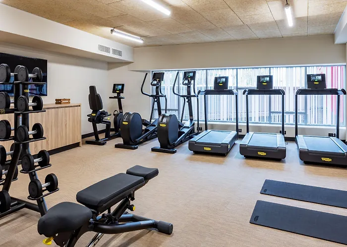 호텔 Courtyard By Marriott Paris Charles De Gaulle Airport 4*