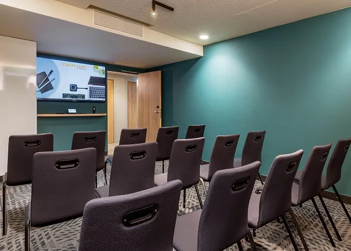 Courtyard By Marriott Paris Charles De Gaulle Airport